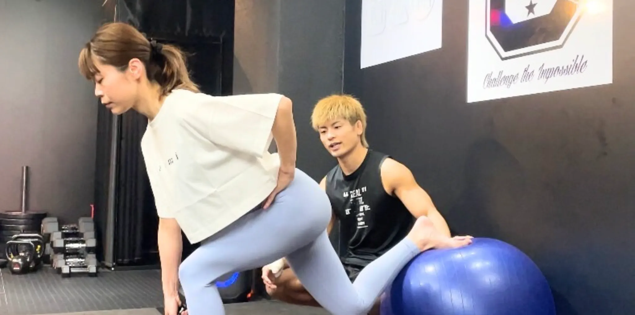 福岡市博多区にあるキックボクシングジムのウォーミングアップの風景